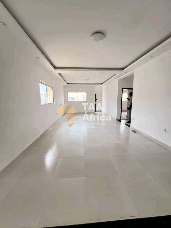 1000590829